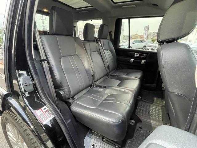 ランドローバー ランドローバー ディスカバリー 4 SE 埼玉県 2011(平23)年 4万km 黒 ワンオーナー　/黒革　/シートヒーター　/サンルーフ　/クルーズコントロール　/バックカメラ　/ナビ　/地デジ　/ディーラー記録簿あり（Ｒ６，Ｒ５，Ｒ４，Ｒ２，Ｒ１，Ｈ３０，Ｈ２８，Ｈ２７，Ｈ２６，Ｈ２５，Ｈ２４）