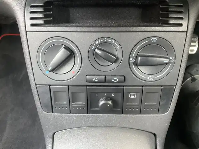 フォルクスワーゲン ルポ GTI 滋賀県 2005(平17)年 7.4万km 赤 ６MT/純正キセノンヘッドライト/純正15インチアルミホイール/ケンウッドオーディオ/・CD/・AM/FM/・USB/ETC/バックフォグランプ