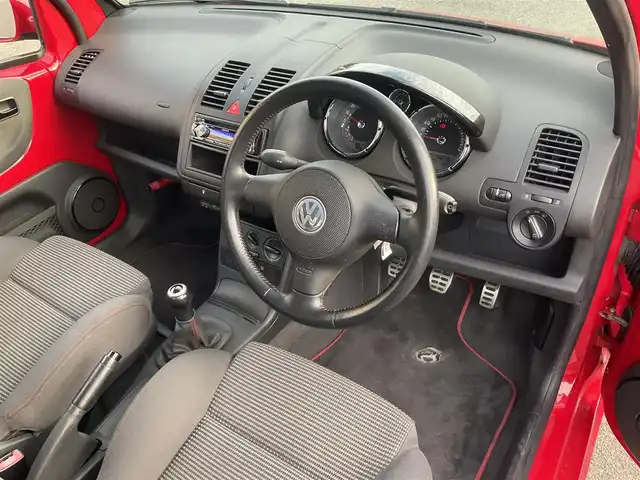 フォルクスワーゲン ルポ GTI 滋賀県 2005(平17)年 7.4万km 赤 ６MT/純正キセノンヘッドライト/純正15インチアルミホイール/ケンウッドオーディオ/・CD/・AM/FM/・USB/ETC/バックフォグランプ