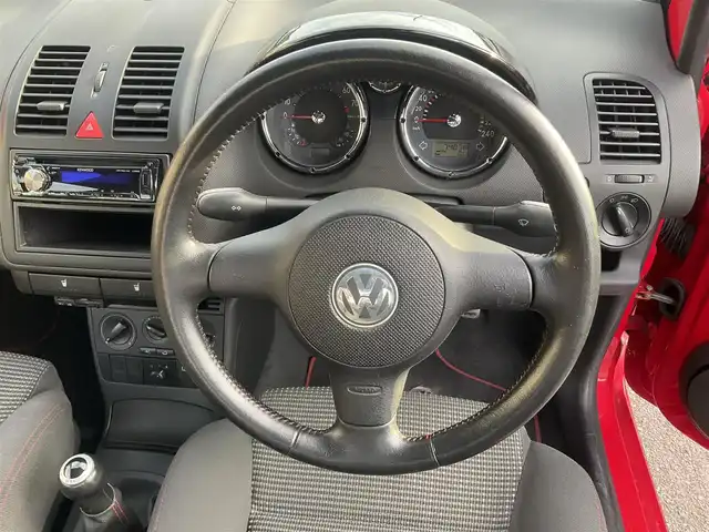 フォルクスワーゲン ルポ GTI 滋賀県 2005(平17)年 7.4万km 赤 ６MT/純正キセノンヘッドライト/純正15インチアルミホイール/ケンウッドオーディオ/・CD/・AM/FM/・USB/ETC/バックフォグランプ
