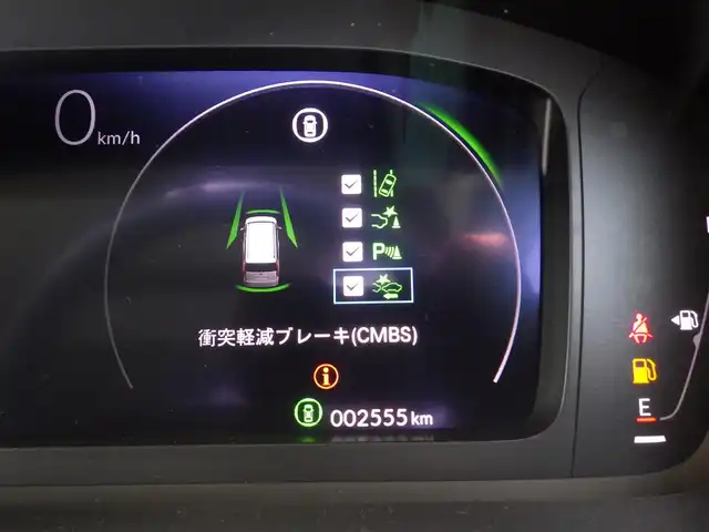 ホンダ ステップワゴン eHEV エアー 千葉県 2024(令6)年 0.3万km フィヨルドミストパール 登録時走行距離2533km/ワンオーナー/純正メモリナビ/（DVD/フルセグTV/Bluetooth/MSV）/バックカメラ/AppleCarPlay/フリップダウンモニター/ETC/両側パワースライドドア/HONDA SENSING/・アダプティブクルーズコントロール（ACC）/・衝突軽減ブレーキ（CMBS）/・車線維持支援システム（LKAS）/・誤発進抑制機能/・先行車発進お知らせ機能/・オートハイビーム/・標識認識機能/純正LEDヘッドライト/純正16インチアルミホイール/スマートキー/スペアキー1本/保証書/取扱説明書