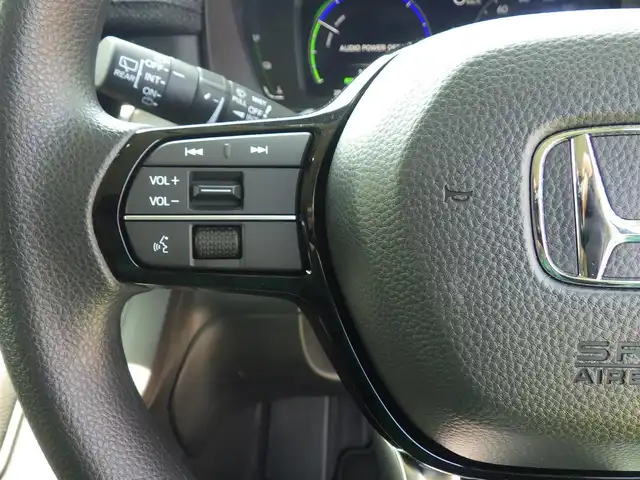 ホンダ ステップワゴン eHEV エアー 千葉県 2024(令6)年 0.3万km フィヨルドミストパール 登録時走行距離2533km/ワンオーナー/純正メモリナビ/（DVD/フルセグTV/Bluetooth/MSV）/バックカメラ/AppleCarPlay/フリップダウンモニター/ETC/両側パワースライドドア/HONDA SENSING/・アダプティブクルーズコントロール（ACC）/・衝突軽減ブレーキ（CMBS）/・車線維持支援システム（LKAS）/・誤発進抑制機能/・先行車発進お知らせ機能/・オートハイビーム/・標識認識機能/純正LEDヘッドライト/純正16インチアルミホイール/スマートキー/スペアキー1本/保証書/取扱説明書
