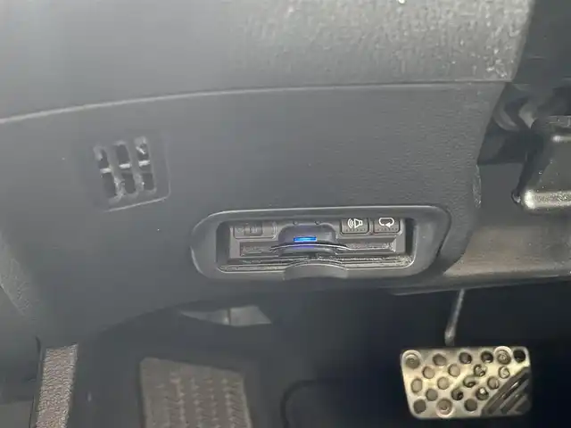 ホンダ ヴェゼル S 静岡県 2014(平26)年 12.6万km ホワイトオーキッドパール 社外8インチナビ/フルセグTV/DVD/CD/SD/MSV/BT/バックカメラ/ハーフレザーシート/前席シートヒーター/クルーズコントロール/ETC/LEDヘッドライト/ステアリングスイッチ/パドルシフト/スマートキー×2/保証書/取扱説明書