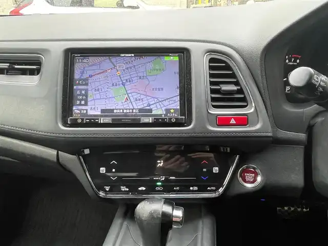 ホンダ ヴェゼル S 静岡県 2014(平26)年 12.6万km ホワイトオーキッドパール 社外8インチナビ/フルセグTV/DVD/CD/SD/MSV/BT/バックカメラ/ハーフレザーシート/前席シートヒーター/クルーズコントロール/ETC/LEDヘッドライト/ステアリングスイッチ/パドルシフト/スマートキー×2/保証書/取扱説明書