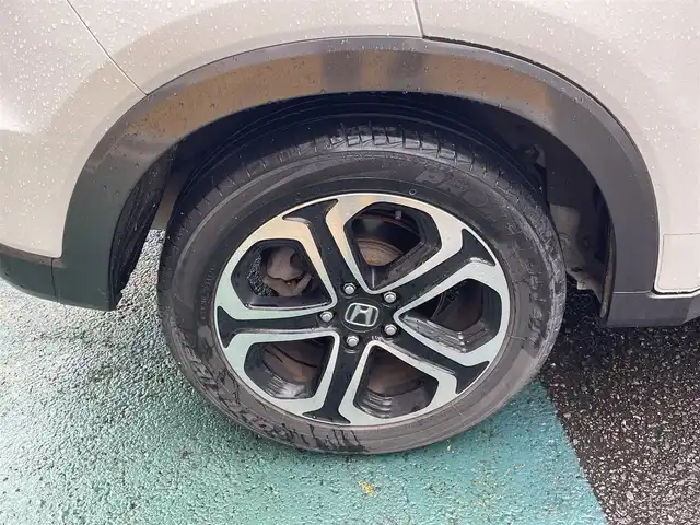 ホンダ ヴェゼル S 静岡県 2014(平26)年 12.6万km ホワイトオーキッドパール 社外8インチナビ/フルセグTV/DVD/CD/SD/MSV/BT/バックカメラ/ハーフレザーシート/前席シートヒーター/クルーズコントロール/ETC/LEDヘッドライト/ステアリングスイッチ/パドルシフト/スマートキー×2/保証書/取扱説明書