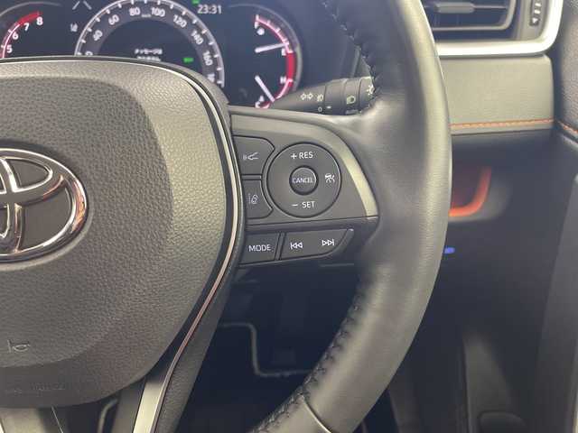 トヨタ ＲＡＶ４ アドベンチャー 岐阜県 2022(令4)年 3.6万km アティチュードブラックマイカ 純正9インチSDナビ/CD/DVD/Bluetooth/フルセグTV/バックカメラ/ビルトインETC2.0/トヨタセーフティセンス/プリクラッシュセーフティシステム/レーントレーシングアシスト/オートハイビーム/レーダークルーズコントロール/ブラインドスポットモニター/ロードサインアシスト/リアクロストラフィックアラート/パーキングサポートブレーキ/レザーシート/シートヒーター/エアシート/パワーシート/シートメモリ/革巻きステアリング/ステアリングヒーター/ステアリングリモコン/オートLEDヘッドライト/フォグランプ/プッシュスタート/スマートキー/前後ドライブレコーダー/ルーフレール