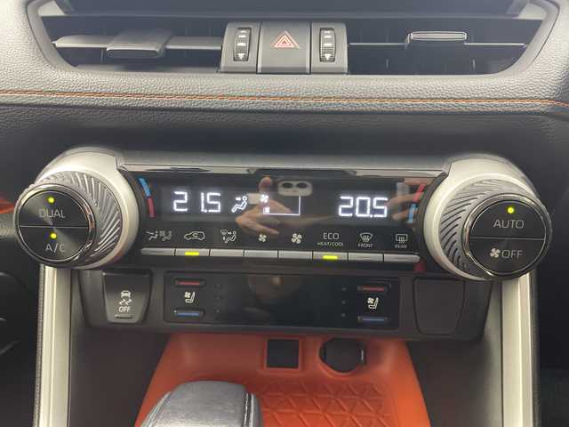 トヨタ ＲＡＶ４ アドベンチャー 岐阜県 2022(令4)年 3.6万km アティチュードブラックマイカ 純正9インチSDナビ/CD/DVD/Bluetooth/フルセグTV/バックカメラ/ビルトインETC2.0/トヨタセーフティセンス/プリクラッシュセーフティシステム/レーントレーシングアシスト/オートハイビーム/レーダークルーズコントロール/ブラインドスポットモニター/ロードサインアシスト/リアクロストラフィックアラート/パーキングサポートブレーキ/レザーシート/シートヒーター/エアシート/パワーシート/シートメモリ/革巻きステアリング/ステアリングヒーター/ステアリングリモコン/オートLEDヘッドライト/フォグランプ/プッシュスタート/スマートキー/前後ドライブレコーダー/ルーフレール