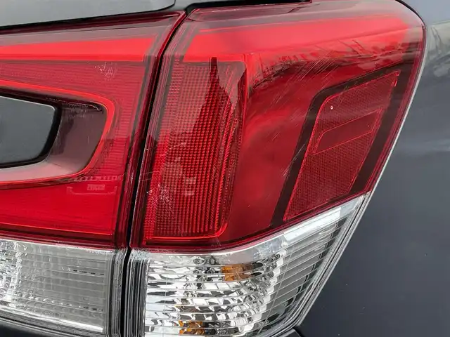 スバル フォレスター スポーツ 道央・札幌 2023(令5)年 5.2万km マグネタイトグレーメタリック ４WD/ワンオーナー/サンルーフ/純正ディーラーOPナビ/CD/DVD/BT/フルセグ/アイサイト/衝突被害軽減ブレーキ/横滑り防止装置/レーダークルーズコントロール/レーンキープアシスト/パーキングアシスト/リアパーキングセンサー/ブラインドスポットモニター/SRH/バック/サイド/フロントカメラ/XMODE/SI-DRIVE/デジタルインナーミラー/アイドリングストップ/パワーバックドア/前席パワーシート/D席メモリーシート/全席シートヒーター/ハーフレザーシート/革巻きステアリング/ステアリングリモコン/パドルシフト/ハンドルヒーター/電動パーキング/オートブレーキホールド/プッシュスタート/スマートキー/LEDヘッドライト/オートライト/フォグランプ/電動格納ミラー/ヒーテッドドアミラー/ウィンカーミラー/社外フロアマット/ドアバイザー/スペアキー