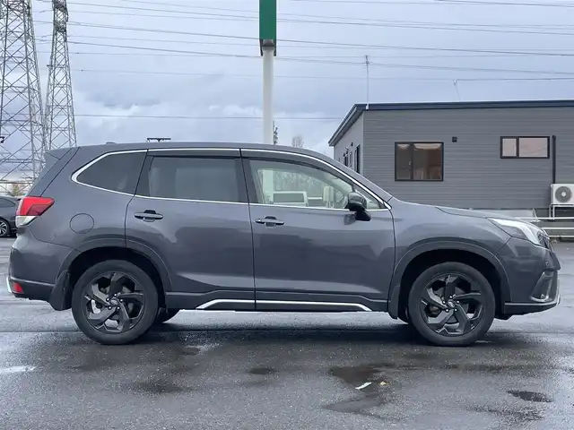 スバル フォレスター スポーツ 道央・札幌 2023(令5)年 5.2万km マグネタイトグレーメタリック ４WD/ワンオーナー/サンルーフ/純正ディーラーOPナビ/CD/DVD/BT/フルセグ/アイサイト/衝突被害軽減ブレーキ/横滑り防止装置/レーダークルーズコントロール/レーンキープアシスト/パーキングアシスト/リアパーキングセンサー/ブラインドスポットモニター/SRH/バック/サイド/フロントカメラ/XMODE/SI-DRIVE/デジタルインナーミラー/アイドリングストップ/パワーバックドア/前席パワーシート/D席メモリーシート/全席シートヒーター/ハーフレザーシート/革巻きステアリング/ステアリングリモコン/パドルシフト/ハンドルヒーター/電動パーキング/オートブレーキホールド/プッシュスタート/スマートキー/LEDヘッドライト/オートライト/フォグランプ/電動格納ミラー/ヒーテッドドアミラー/ウィンカーミラー/社外フロアマット/ドアバイザー/スペアキー