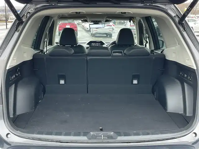 スバル フォレスター スポーツ 道央・札幌 2023(令5)年 5.2万km マグネタイトグレーメタリック ４WD/ワンオーナー/サンルーフ/純正ディーラーOPナビ/CD/DVD/BT/フルセグ/アイサイト/衝突被害軽減ブレーキ/横滑り防止装置/レーダークルーズコントロール/レーンキープアシスト/パーキングアシスト/リアパーキングセンサー/ブラインドスポットモニター/SRH/バック/サイド/フロントカメラ/XMODE/SI-DRIVE/デジタルインナーミラー/アイドリングストップ/パワーバックドア/前席パワーシート/D席メモリーシート/全席シートヒーター/ハーフレザーシート/革巻きステアリング/ステアリングリモコン/パドルシフト/ハンドルヒーター/電動パーキング/オートブレーキホールド/プッシュスタート/スマートキー/LEDヘッドライト/オートライト/フォグランプ/電動格納ミラー/ヒーテッドドアミラー/ウィンカーミラー/社外フロアマット/ドアバイザー/スペアキー