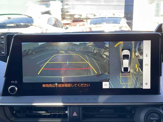 トヨタ プリウス Z 三重県 2023(令5)年 1.6万km グレー メーカーオプション/・パノラマルーフ/・デジタルインナーミラー/・前後ドライブレコーダー/・ディスプレイオーディオプラス/セーフティセンス/・プリクラッシュセーフティ/・緊急時操舵支援/・フロントクロストラフィックアラート/・レーンチェンジアシスト/・レーントレーシングアシスト/・レーンディパーチャーアラート/・レーダークルーズコントロール/・オートマチックハイビーム/・ロードサインアシスト/・プロアクティブドライビングアシスト/・発進遅れ告知機能/ブラインドスポットモニター/トヨタチームメイト/パーキングサポートブレーキ/純正12.3型ディスプレオオーディオプラス/【ナビ/フルセグ/Bluetooth/USB/Miracast】/パノラミックビューモニター/ビルトインETC2.0/おくだけ充電/アクセサリーコンセント/ステアリングヒーター/パワーバックドア/合皮スポーティシート/D/N席シートベンチレーション/D/N席シートヒーター/D席パワーシート/オートライト/LEDヘッドライト/LEDライン発光/LEDアクセサリーランプ/195/50R19インチ純正AW/プッシュスタート/スマートキー