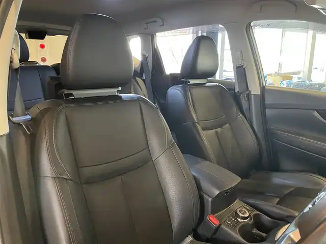 日産 エクストレイル モード・プレミア i 道央・札幌 2018(平30)年 12.2万km ブリリアントホワイトパール ワンオーナー/アルパイン社製エクストレイル専用11インチSDナビ/　・フルセグTV/　・CD/DVD/　・SD/USB/HDMI/　・Bluetooth/アルパイン社製リアモニター/アルパイン社製パワードサブウーファー/アルパイン社製2wayカスタムスピーカー/純正オプションAUTECH19インチAW/純正エンジンスターター/純正デジタルインナーミラー/コムテック社製レーダー探知機/社外ドライブレコーダー/点検整備記録簿　（R1/2/3/5/6）/取扱説明書/保証書/スペアキー