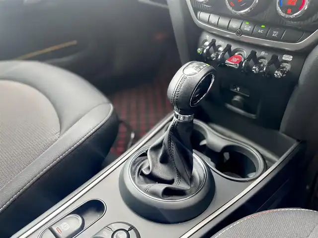 ＭＩＮＩ ミニ クロスオーバー クーパー D 栃木県 2020(令2)年 4.7万km チリ・レッド 純正ナビ（BT/AM/FM）/追従機能付きクルーズコントロール/ETC一体型ルームミラー/パワーバックドア/インテリジェントセーフティ/（歩行者警告/衝突警告）/バックカメラ/シートリフター/スペアキー/プッシュスタート/スマートキー