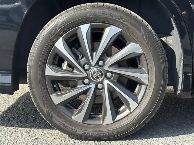 トヨタ ヴォクシー S－Z 茨城県 2022(令4)年 3.8万km アティチュードブラックマイカ 純正ディスプレイオーディオプラス/　（CD/DVD/USB/HDMI/Bluetooth/フルセグ）/バックカメラ/フリップダウンモニター/デジタルミラー型ドライブレコーダー（TZ）/セーフティセンス（衝突回避支援パッケージ）/・プリクラッシュセーフティ/・レーントレーシングアシスト/・レーンディパーチャーアラート/・レーダークルーズコントロール/・オートマチックハイビーム/・ロードサインアシスト/・ドライバー異常時対応システム/・プロアクティブドライビングアシスト/・発進遅れ告知/両側パワースライドドア/ETC2.0/シートヒーター/LEDヘッドライト/パーキングサポートブレーキ/オートライト/W+サイドエアバッグ/純正アルミホイール