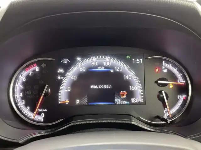 トヨタ ヴォクシー S－Z 熊本県 2022(令4)年 3.8万km アティチュードブラックマイカ 純正ナビ/　（HDMI・Bluetooth・フルセグ）/バックカメラ/純正フリップダウンモニター/デジタルミラー型ドライブレコーダー/トヨタセーフティセンス/・プリクラッシュセーフティ/・レーントレーシングアシスト/・レーンディパーチャーアラート/・レーダークルーズコントロール/・オートマチックハイビー/・駐車時支援パーキングサポートシステム/・ロードサインアシスト/・先行車発進お知らせ機能/横滑り防止/両側パワースライドドア/ビルトインETC2.0/前席シートヒーター/電動パーキングブレーキ/ブレーキホールド/オートライト/LEDヘッドライト/ハーフレザーシート/社外フロアマット/純正17インチAW/スマートキー/プッシュスタート/スペアキー1本/保証書/取扱説明書