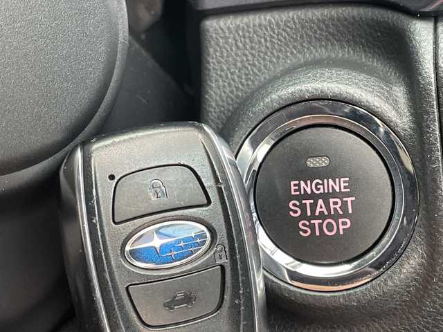 スバル レヴォーグ 1．8GT－H EX 愛知県 2021(令3)年 6万km クリスタルホワイトP 純正10型ディスプレイオーディオナビ/レーダークルーズコントロール/シートヒーター/バックカメラ/コーナーセンサー/電動リアゲート/パワーシート/純正アルミホイール/レーンキープアシスト/ＥＴＣ/インテリジェントミラー/衝突軽減システム/Bluetooth/ステアリングスイッチ/スマートキー/プッシュスタート