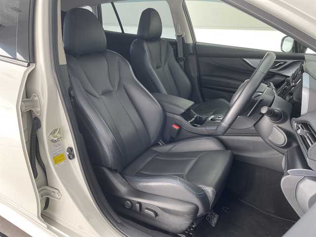 スバル レヴォーグ 1．8GT－H EX 愛知県 2021(令3)年 6万km クリスタルホワイトP 純正10型ディスプレイオーディオナビ/レーダークルーズコントロール/シートヒーター/バックカメラ/コーナーセンサー/電動リアゲート/パワーシート/純正アルミホイール/レーンキープアシスト/ＥＴＣ/インテリジェントミラー/衝突軽減システム/Bluetooth/ステアリングスイッチ/スマートキー/プッシュスタート