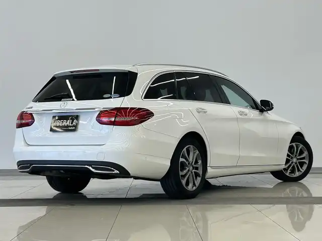メルセデス・ベンツ Ｃ２００ アバンギャルド 岡山県 2017(平29)年 6.8万km パール 純正ナビ/バックカメラ/フルセグTV/Bluetooth/Burmester/アンビエントライト/パワーシート/シートヒーター/ハーフレザーシート/ドライブレコーダー/ETC/電動リアゲート/コーナーセンサー/純正17インチアルミ