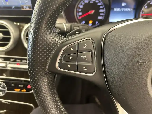 メルセデス・ベンツ Ｃ２００ アバンギャルド 岡山県 2017(平29)年 6.8万km パール 純正ナビ/バックカメラ/フルセグTV/Bluetooth/Burmester/アンビエントライト/パワーシート/シートヒーター/ハーフレザーシート/ドライブレコーダー/ETC/電動リアゲート/コーナーセンサー/純正17インチアルミ