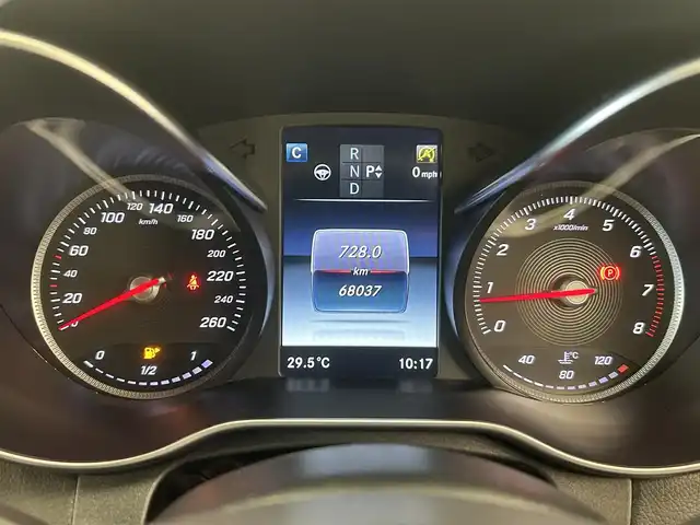 メルセデス・ベンツ Ｃ２００ アバンギャルド 岡山県 2017(平29)年 6.8万km パール 純正ナビ/バックカメラ/フルセグTV/Bluetooth/Burmester/アンビエントライト/パワーシート/シートヒーター/ハーフレザーシート/ドライブレコーダー/ETC/電動リアゲート/コーナーセンサー/純正17インチアルミ