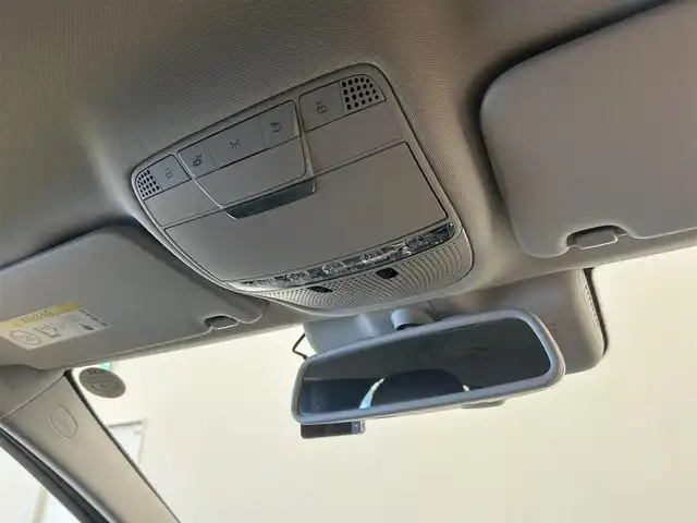 メルセデス・ベンツ Ｃ２００ アバンギャルド 岡山県 2017(平29)年 6.8万km パール 純正ナビ/バックカメラ/フルセグTV/Bluetooth/Burmester/アンビエントライト/パワーシート/シートヒーター/ハーフレザーシート/ドライブレコーダー/ETC/電動リアゲート/コーナーセンサー/純正17インチアルミ