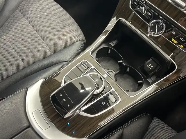 メルセデス・ベンツ Ｃ２００ アバンギャルド 岡山県 2017(平29)年 6.8万km パール 純正ナビ/バックカメラ/フルセグTV/Bluetooth/Burmester/アンビエントライト/パワーシート/シートヒーター/ハーフレザーシート/ドライブレコーダー/ETC/電動リアゲート/コーナーセンサー/純正17インチアルミ