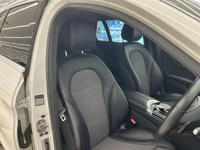メルセデス・ベンツ Ｃ２００ アバンギャルド 岡山県 2017(平29)年 6.8万km パール 純正ナビ/バックカメラ/フルセグTV/Bluetooth/Burmester/アンビエントライト/パワーシート/シートヒーター/ハーフレザーシート/ドライブレコーダー/ETC/電動リアゲート/コーナーセンサー/純正17インチアルミ