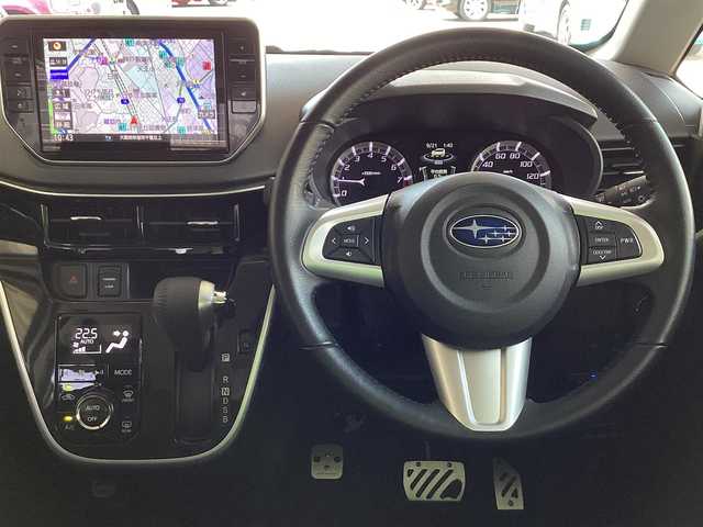 スバル ステラ カスタム RS スマートアシスト 大阪府 2019(令1)年 2.6万km シルバー／黒 純正8インチナビ・フルセグTV・CD・DVD・/　　　HDMI・Bluetooth・USB・SD/パノラミックビューモニター/LEDオートヘッドライト/LEDフォグランプ/4WD・ターボ/ETC/スマートキー2個/スマートアシストIII/ステアリングスイッチ/運転席シートヒーター/純正サイドドアバイザー/電動格納ウインカーミラー/純正15インチアルミホイール