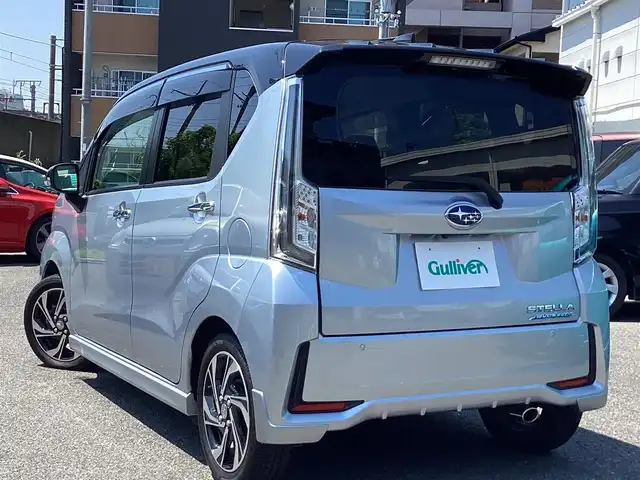 スバル ステラ カスタム RS スマートアシスト 大阪府 2019(令1)年 2.6万km シルバー／黒 純正8インチナビ・フルセグTV・CD・DVD・/　　　HDMI・Bluetooth・USB・SD/パノラミックビューモニター/LEDオートヘッドライト/LEDフォグランプ/4WD・ターボ/ETC/スマートキー2個/スマートアシストIII/ステアリングスイッチ/運転席シートヒーター/純正サイドドアバイザー/電動格納ウインカーミラー/純正15インチアルミホイール
