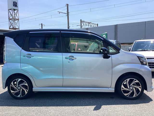 スバル ステラ カスタム RS スマートアシスト 大阪府 2019(令1)年 2.6万km シルバー／黒 純正8インチナビ・フルセグTV・CD・DVD・/　　　HDMI・Bluetooth・USB・SD/パノラミックビューモニター/LEDオートヘッドライト/LEDフォグランプ/4WD・ターボ/ETC/スマートキー2個/スマートアシストIII/ステアリングスイッチ/運転席シートヒーター/純正サイドドアバイザー/電動格納ウインカーミラー/純正15インチアルミホイール
