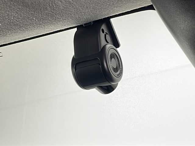 ダイハツ トール カスタムG 宮崎県 2021(令3)年 3.4万km ブラックマイカメタリック ワンオーナー/スマートアシスト３/〇衝突警報機能/〇衝突回避支援ブレーキ機能/〇ブレーキ制御付き誤発進抑制機能（前方・後方）/〇先行車発進お知らせ機能/〇ADB（アダプティブドライビングビーム）/〇コーナーセンサー/〇レーダークルーズコントロール/〇標識認識機能/純正9インチSDナビ/フルセグTV/CD/DVD/Bluetooth/バックカメラ/両側パワースライドドア/LEDヘッドライト/純正14インチAW/ビルトインETC/純正ナビ一体型ドライブレコーダー/アイドリングストップ/スマートキー×2/保証書/取扱説明書