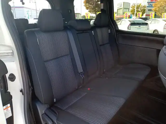 トヨタ ヴォクシー ZS 煌Ⅱ 福井県 2020(令2)年 5.3万km ホワイトパールクリスタルシャイン 純正9インチナビ（NSZT-Y68T）/・（フルセグTV/CD/DVD/Bluetooth）/純正12.1インチフリップダウンモニター（V12T-R68C）/バックカメラ/両側パワースライドドア/Toyota Safety Sense/先行車発進告知/パーキングサポートブレーキ/クリアランスソナー/レーンキープアシスト/クルーズコントロール/ビルトインETC/前後ドライブレコーダー/オートLEDヘッドライト/オートマチックハイビーム/電動格納ウィンカーミラー/純正16インチAW/スマートキー