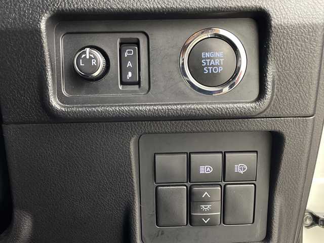 トヨタ ランドクルーザー プラド TX Lパッケージ 鹿児島県 2022(令4)年 4.2万km ホワイトパールクリスタルシャイン アルパイン製11型ナビ/（BT/フルセグTV）/サンルーフ/プリクラッシュセーフティ/レーダークルーズコントロール/レーンキープアシスト/ブラックレザーシート/シートヒーター/シートベンチレーション/オートライト/オートマチックハイビーム/ヘッドライトウォッシャー/スマートキー/プッシュスタート