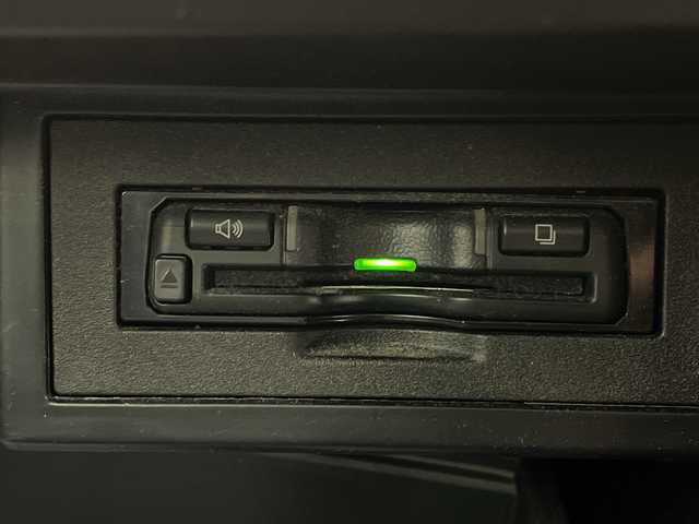 トヨタ ランドクルーザー プラド TX Lパッケージ 鹿児島県 2022(令4)年 4.2万km ホワイトパールクリスタルシャイン アルパイン製11型ナビ/（BT/フルセグTV）/サンルーフ/プリクラッシュセーフティ/レーダークルーズコントロール/レーンキープアシスト/ブラックレザーシート/シートヒーター/シートベンチレーション/オートライト/オートマチックハイビーム/ヘッドライトウォッシャー/スマートキー/プッシュスタート