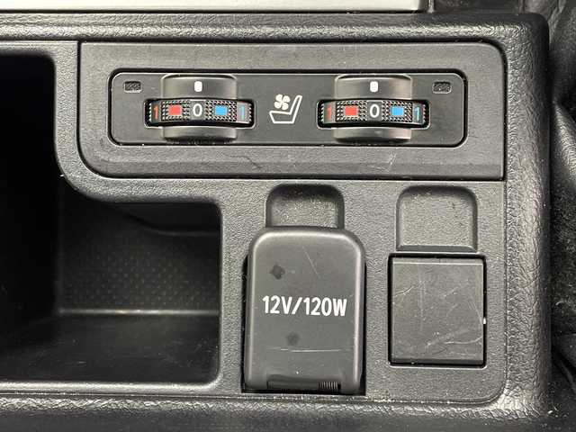 トヨタ ランドクルーザー プラド TX Lパッケージ 鹿児島県 2022(令4)年 4.2万km ホワイトパールクリスタルシャイン アルパイン製11型ナビ/（BT/フルセグTV）/サンルーフ/プリクラッシュセーフティ/レーダークルーズコントロール/レーンキープアシスト/ブラックレザーシート/シートヒーター/シートベンチレーション/オートライト/オートマチックハイビーム/ヘッドライトウォッシャー/スマートキー/プッシュスタート