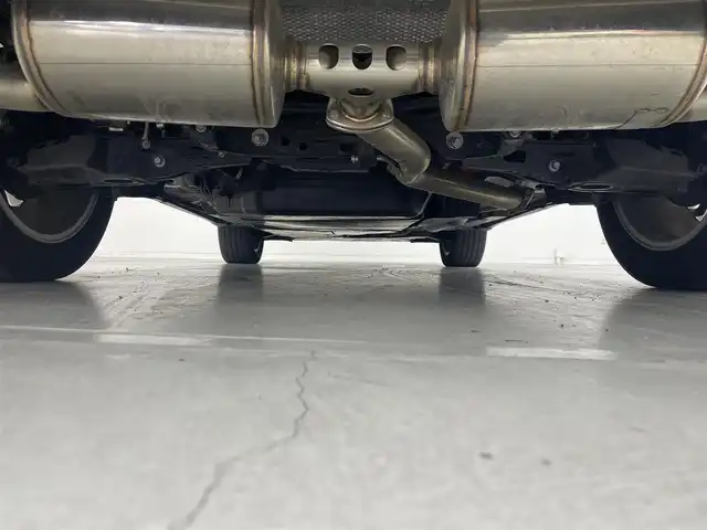 トヨタ ハリアー ハイブリッド 茨城県 2020(令2)年 1.6万km プレシャスブラックパール 純正ナビ/フルセグ視聴可/全方位カメラ/100V充電/ドラレコ/ETC2.0/Bluetooth接続/USB入力端子/電動リアゲート/パワーシート（D＋N席）/シートヒート（D＋N席）/エアシート（D＋N席）/純正AW/純正フロアマット/コーナーセンサー（前後）/オートマチックハイビーム/LEDライト/ステアリングヒーター