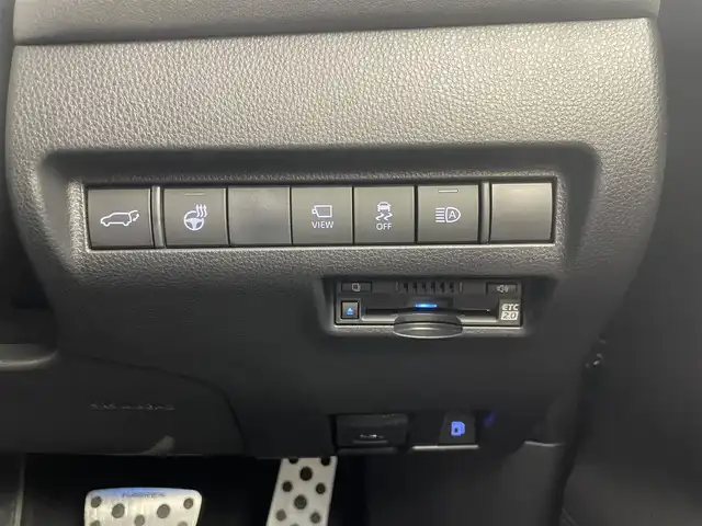 トヨタ ハリアー ハイブリッド 茨城県 2020(令2)年 1.6万km プレシャスブラックパール 純正ナビ/フルセグ視聴可/全方位カメラ/100V充電/ドラレコ/ETC2.0/Bluetooth接続/USB入力端子/電動リアゲート/パワーシート（D＋N席）/シートヒート（D＋N席）/エアシート（D＋N席）/純正AW/純正フロアマット/コーナーセンサー（前後）/オートマチックハイビーム/LEDライト/ステアリングヒーター