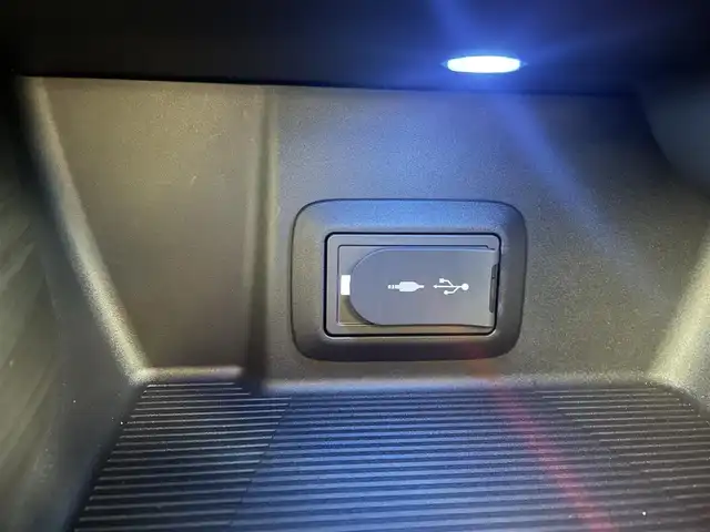 トヨタ ハリアー ハイブリッド 茨城県 2020(令2)年 1.6万km プレシャスブラックパール 純正ナビ/フルセグ視聴可/全方位カメラ/100V充電/ドラレコ/ETC2.0/Bluetooth接続/USB入力端子/電動リアゲート/パワーシート（D＋N席）/シートヒート（D＋N席）/エアシート（D＋N席）/純正AW/純正フロアマット/コーナーセンサー（前後）/オートマチックハイビーム/LEDライト/ステアリングヒーター