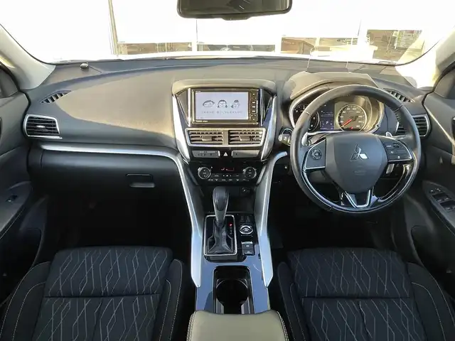 三菱 エクリプス クロス ブラックエディション 宮崎県 2019(令1)年 7.3万km シルキーホワイト 社外ナビゲーション/　AM FM CD BT TV DVD/バックカメラ/衝突軽減ブレーキ/アイドリングストップ/LEDヘッドライト/フォグランプ/スマートキー/プッシュスタート/レーンキープアシスト/スマートキー/プッシュスタート/ウィンカーミラー/電動格納ミラー