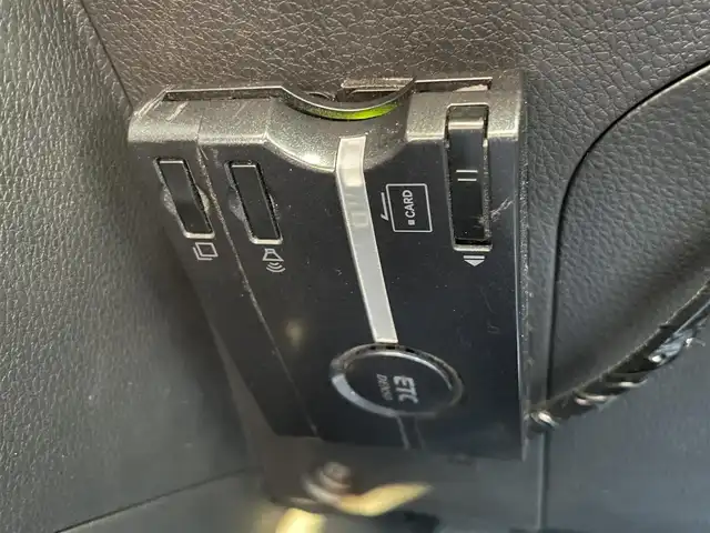 三菱 エクリプス クロス ブラックエディション 宮崎県 2019(令1)年 7.3万km シルキーホワイト 社外ナビゲーション/　AM FM CD BT TV DVD/バックカメラ/衝突軽減ブレーキ/アイドリングストップ/LEDヘッドライト/フォグランプ/スマートキー/プッシュスタート/レーンキープアシスト/スマートキー/プッシュスタート/ウィンカーミラー/電動格納ミラー