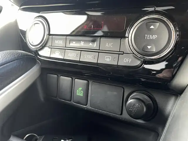 三菱 エクリプス クロス ブラックエディション 宮崎県 2019(令1)年 7.3万km シルキーホワイト 社外ナビゲーション/　AM FM CD BT TV DVD/バックカメラ/衝突軽減ブレーキ/アイドリングストップ/LEDヘッドライト/フォグランプ/スマートキー/プッシュスタート/レーンキープアシスト/スマートキー/プッシュスタート/ウィンカーミラー/電動格納ミラー