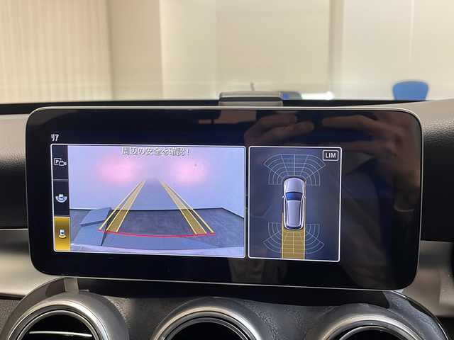 メルセデス・ベンツ Ｃ２００ 新潟県 2019(令1)年 4.3万km ポーラホワイト アクティブブレーキアシスト/レーンチェンジアシスト/メモリー付パワーシート（D席/N席）/純正ナビ/ヘッドアップディスプレイ/バックカメラ/アイドリングストップ/ASCD/プッシュスタート/ETC/パワーバックドア/EPS/アクティブブレーキアシスト/レーンチェンジアシスト/ヒーターシート/インテリジェントキー