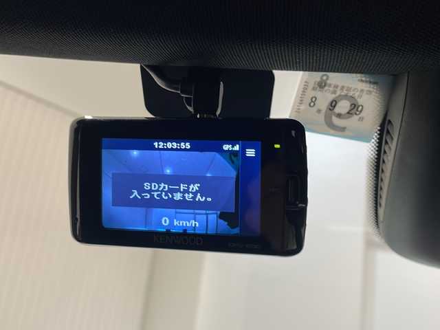 メルセデス・ベンツ Ｃ２００ 新潟県 2019(令1)年 4.3万km ポーラホワイト アクティブブレーキアシスト/レーンチェンジアシスト/メモリー付パワーシート（D席/N席）/純正ナビ/ヘッドアップディスプレイ/バックカメラ/アイドリングストップ/ASCD/プッシュスタート/ETC/パワーバックドア/EPS/アクティブブレーキアシスト/レーンチェンジアシスト/ヒーターシート/インテリジェントキー