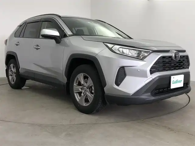 トヨタ ＲＡＶ４ X 愛知県 2023(令5)年 3.1万km シルバーメタリック ナビ　/バックカメラ　/ＢＳＭ　/クルコン　/ＭＴモード　/ＥＴＣ２．０　/タイプＣ　/オートハイビーム　/前後ドラレコ　/前後ソナー　/アルミホイール　/スマートキー　/ルーフレール　/保証書　/取説　/スペアキー