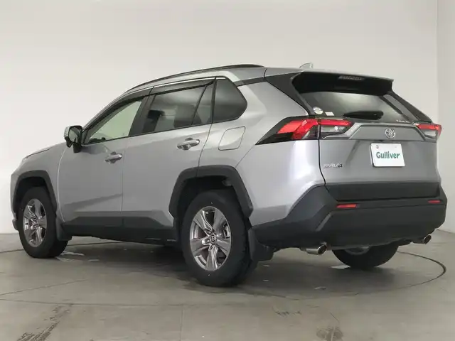 トヨタ ＲＡＶ４ X 愛知県 2023(令5)年 3.1万km シルバーメタリック ナビ　/バックカメラ　/ＢＳＭ　/クルコン　/ＭＴモード　/ＥＴＣ２．０　/タイプＣ　/オートハイビーム　/前後ドラレコ　/前後ソナー　/アルミホイール　/スマートキー　/ルーフレール　/保証書　/取説　/スペアキー