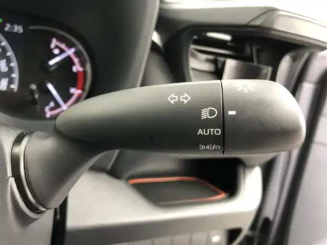 トヨタ ＲＡＶ４ X 愛知県 2023(令5)年 3.1万km シルバーメタリック ナビ　/バックカメラ　/ＢＳＭ　/クルコン　/ＭＴモード　/ＥＴＣ２．０　/タイプＣ　/オートハイビーム　/前後ドラレコ　/前後ソナー　/アルミホイール　/スマートキー　/ルーフレール　/保証書　/取説　/スペアキー