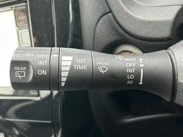 日産 ノート e－パワー X 新潟県 2017(平29)年 4.9万km ブリリアントホワイトパール 衝突軽減/全方位カメラ/純正ナビ/(AM/FM/CD/DVD/BT/フルセグ)/ETC/デジタルインナーミラー/社外ドライブレコーダー/コーナーセンサー/アイドリングストップ/AUTOライト/ハロゲンヘッドライト/横滑り防止/プッシュスタート/スマートキー