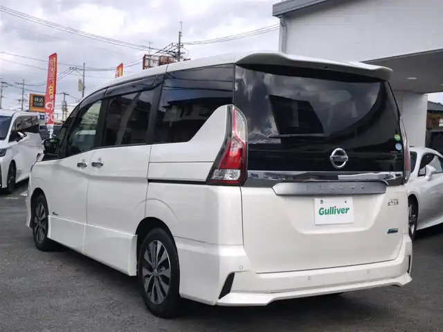 日産 セレナ ハイウェイスター 熊本県 2017(平29)年 12.6万km ブリリアントホワイトパール 純正ナビ（MM316D-W）/【フルセグTV/Bluetooth/CD/DVD】/バックカメラ/フリップダウンモニター/両側パワースライドドア/衝突軽減ブレーキ/クルーズコントロール/ビークルダイナミクスコントロール/オートLEDヘッドライト/純正15インチアルミホイール/ドライブレコーダー前後