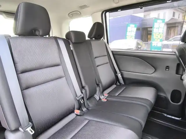 日産 セレナ ハイウェイスター 熊本県 2017(平29)年 12.6万km ブリリアントホワイトパール 純正ナビ（MM316D-W）/【フルセグTV/Bluetooth/CD/DVD】/バックカメラ/フリップダウンモニター/両側パワースライドドア/衝突軽減ブレーキ/クルーズコントロール/ビークルダイナミクスコントロール/オートLEDヘッドライト/純正15インチアルミホイール/ドライブレコーダー前後