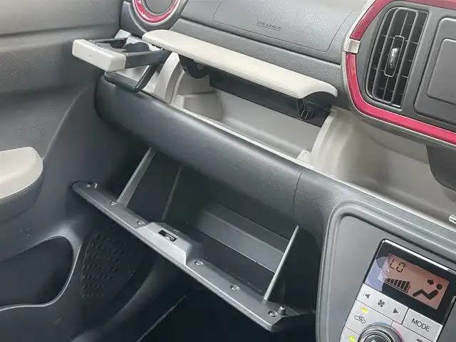 トヨタ パッソ モーダ　S 静岡県 2018(平30)年 2.3万km パールホワイトⅢ 1オーナー　/衝突軽減警告　/LEDライト　/オートライト /リアセンサー /電動格納ドアミラー　/ドアバイザー　/フロアマット　/スマートキー  /スペアキー  /保証書　/取説